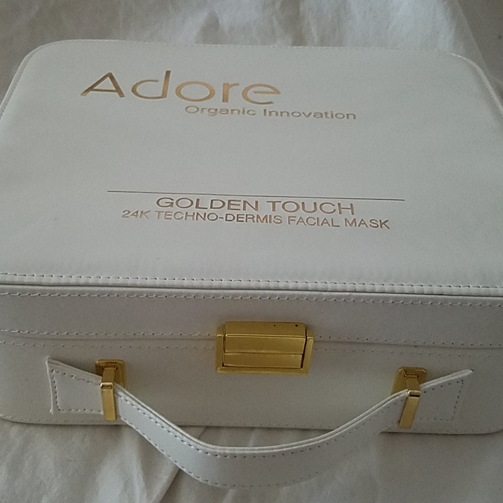 ADORE box